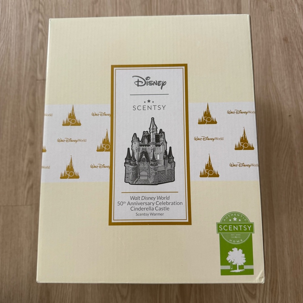 Scentsy Disney Castle candle wax melt Warmer 50th anniversary NEW - Picture 6 of 10